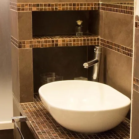 L'altra Diaz Apartment Syracuse